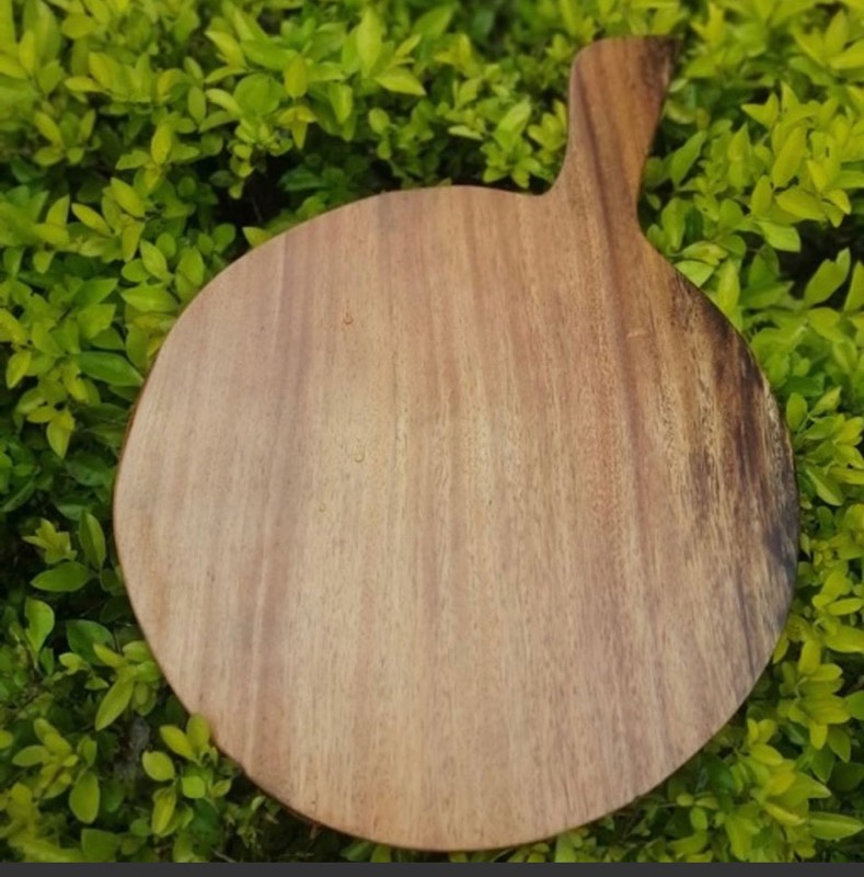 wooden_spoon, toilet_seat, ladle
