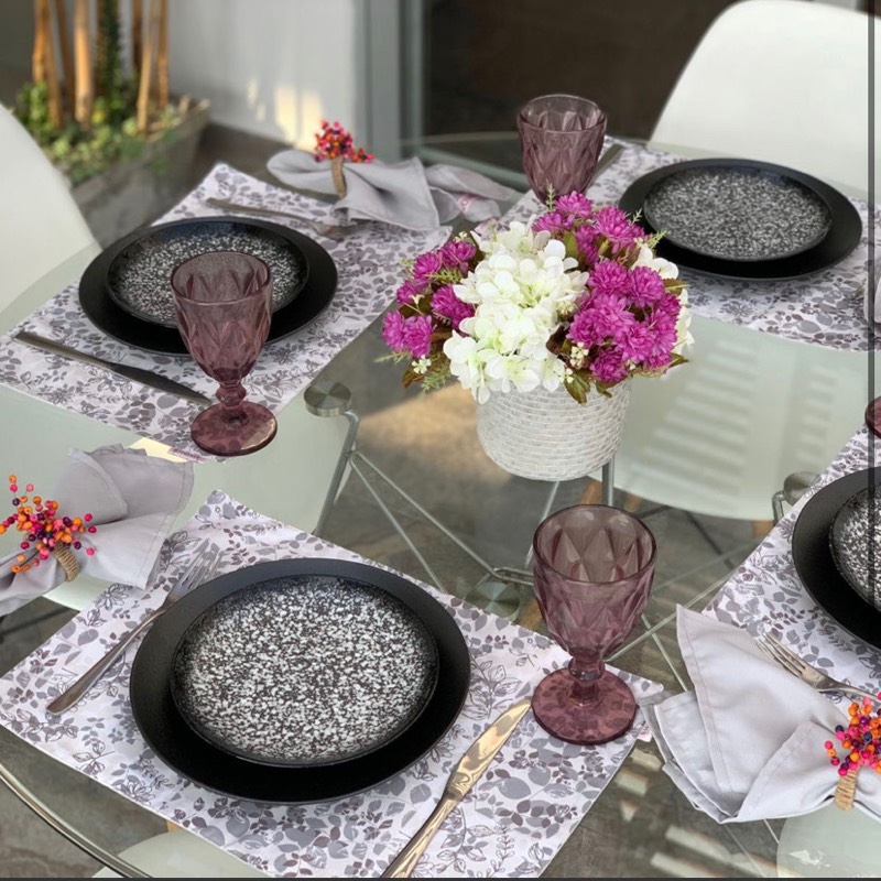 dining_table, altar, tray