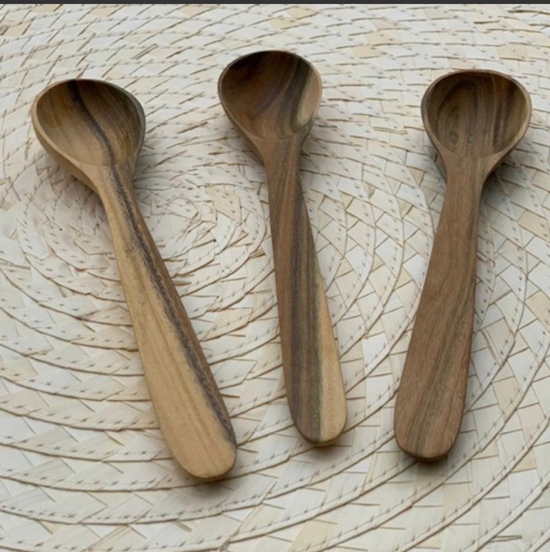 wooden_spoon, maraca, ladle