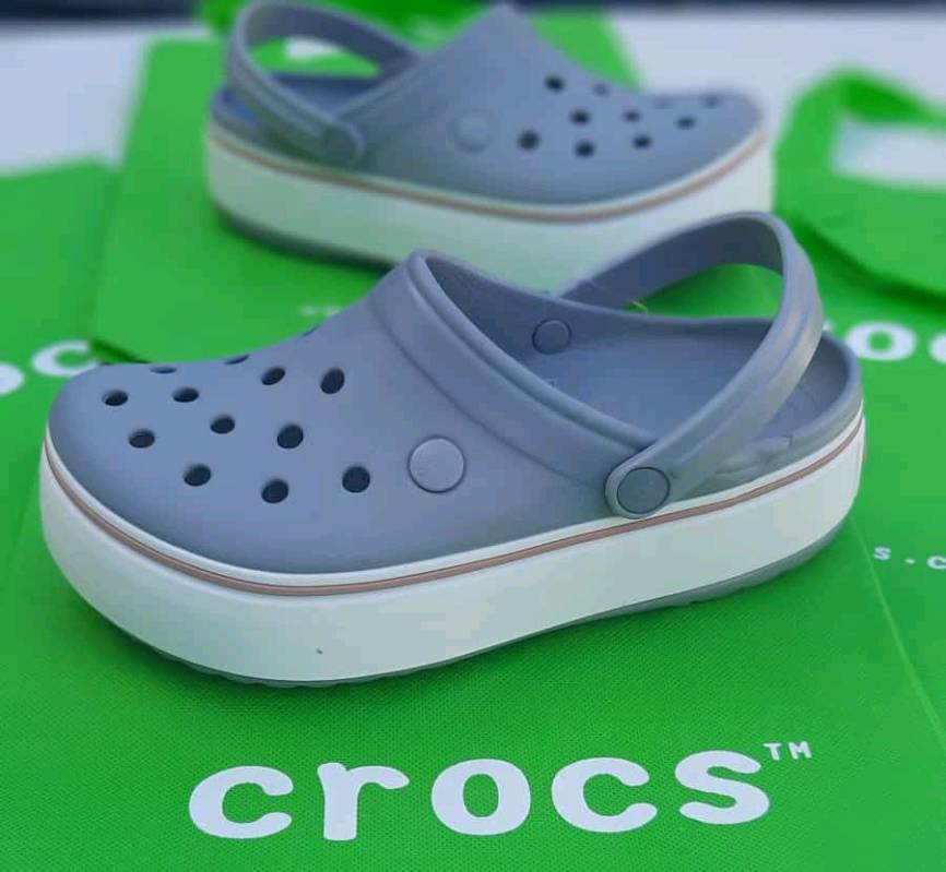 Crocs de plataforma en Tegucigalpa