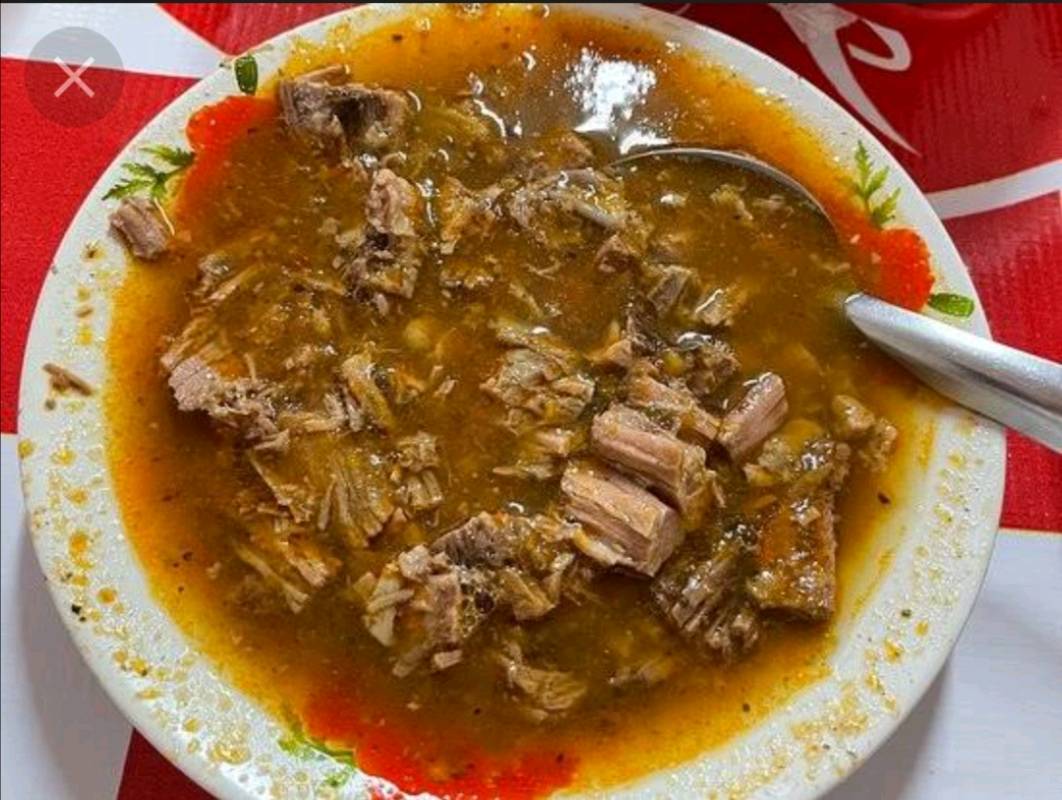 Orden de birria en Guamuchil