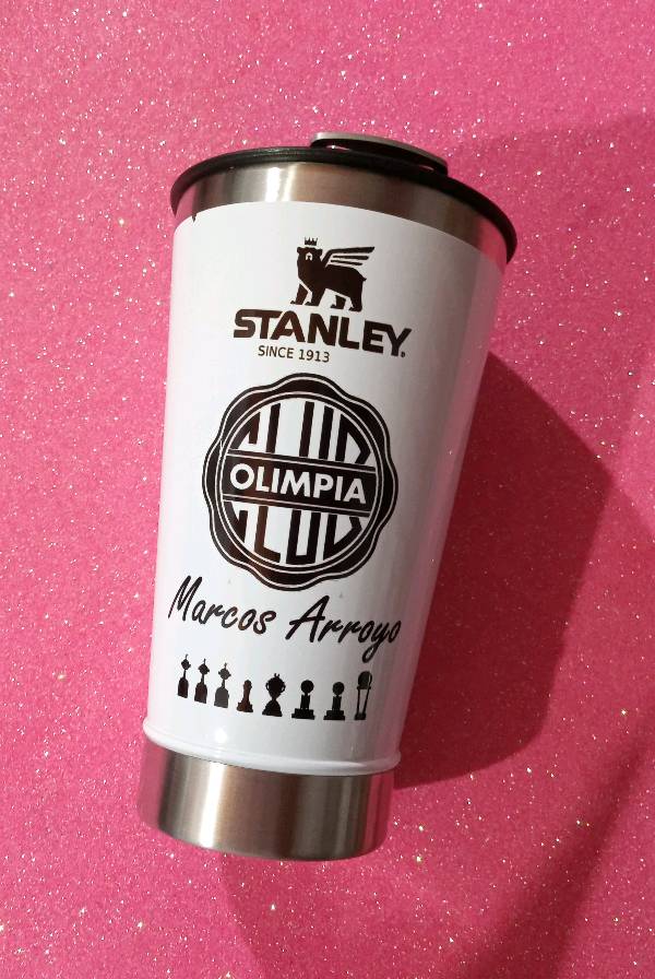 Nuevamente disponible 🥳🎉 Vasos Stanley Más colores disponibles Consultas  📱0986684027 📱0984921111