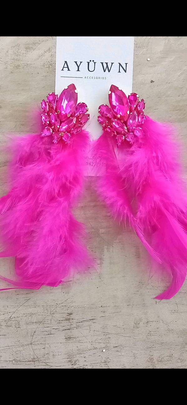 Aros Plumas Fucsia 