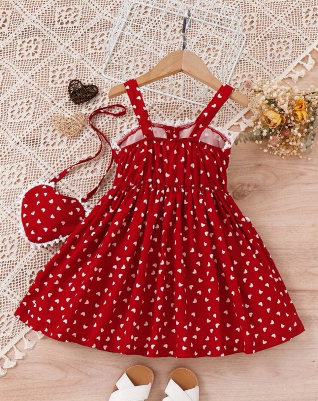 Vestido de niña Con tirantes y pepas 