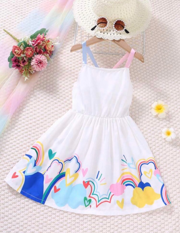 Vestido de tirantes de arcoiris con estampado de corazón 