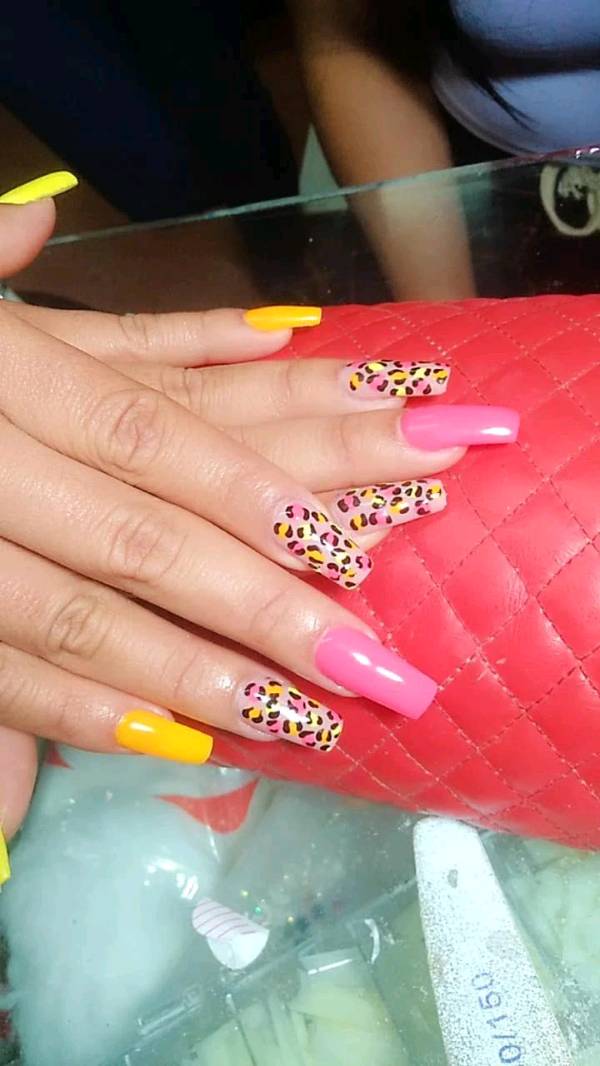 Uñas acrílicas