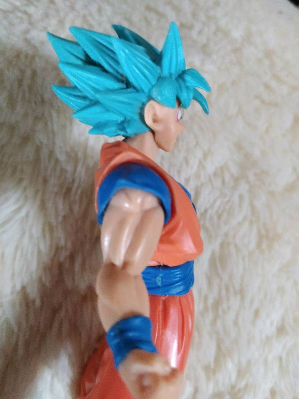 Goku Super Sayayín fase dios (azul) en Manta