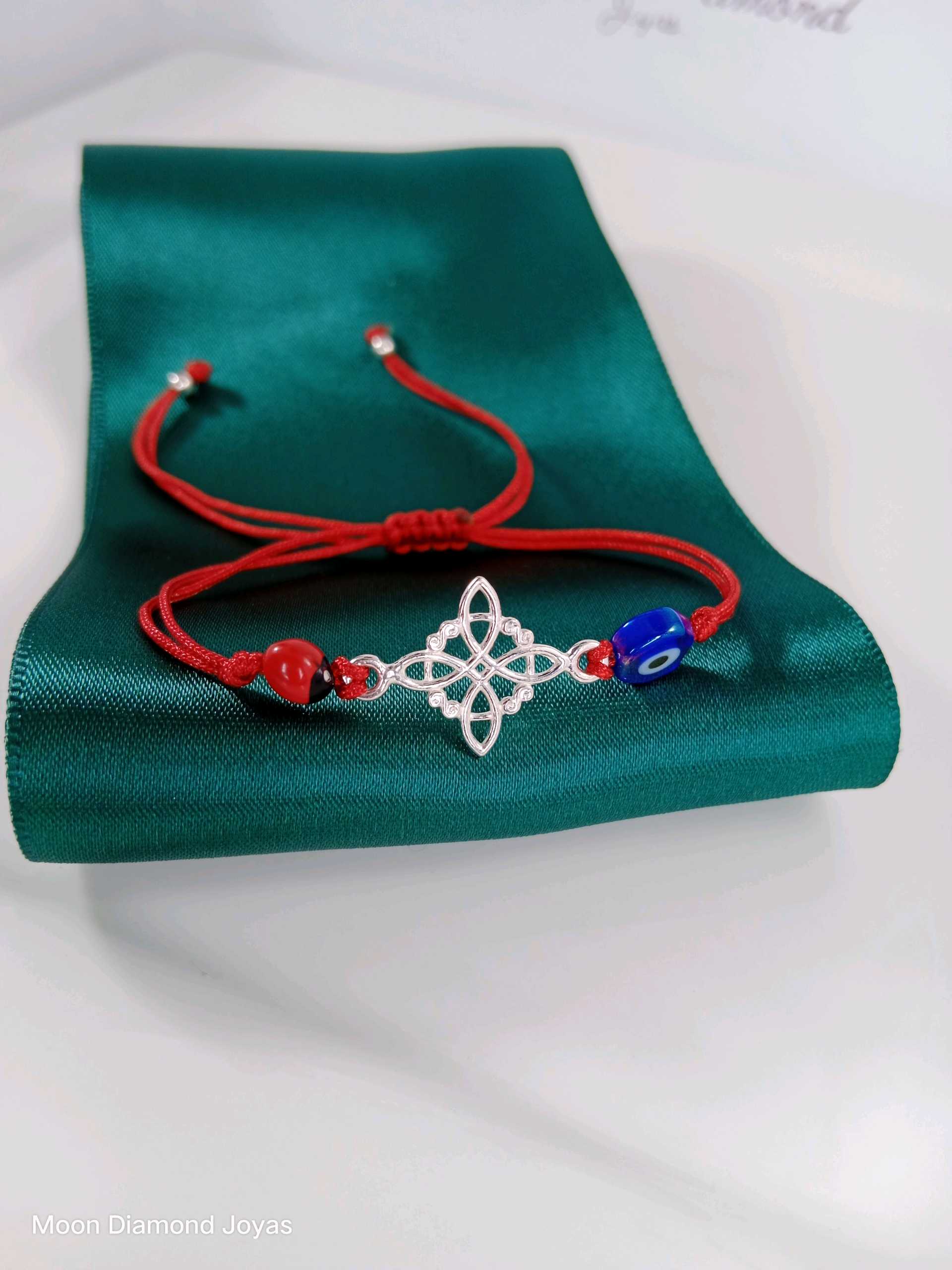 Pulsera Roja 3 Amuletos🍀✨💚