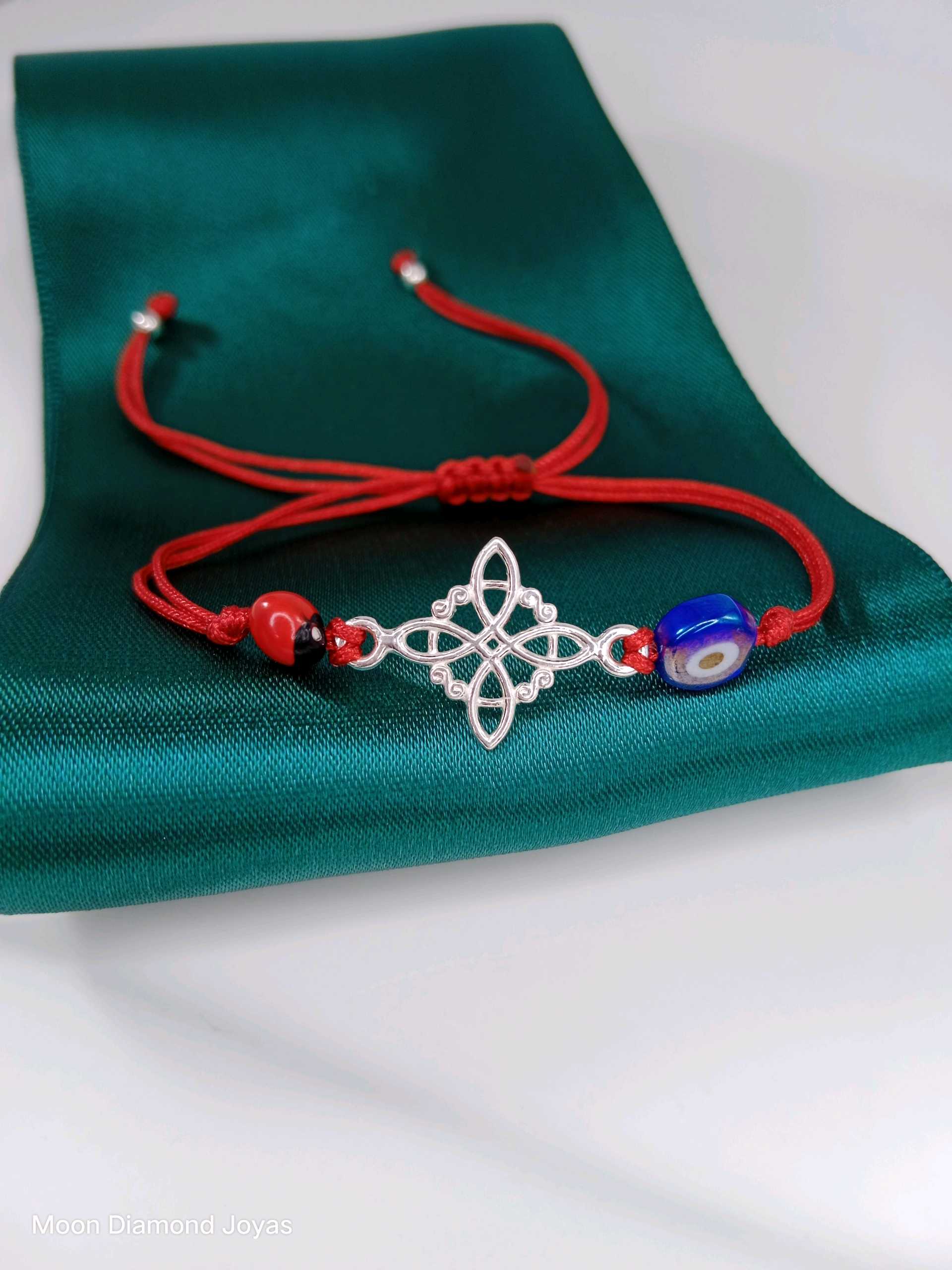 Pulsera Roja 3 Amuletos🍀✨💚