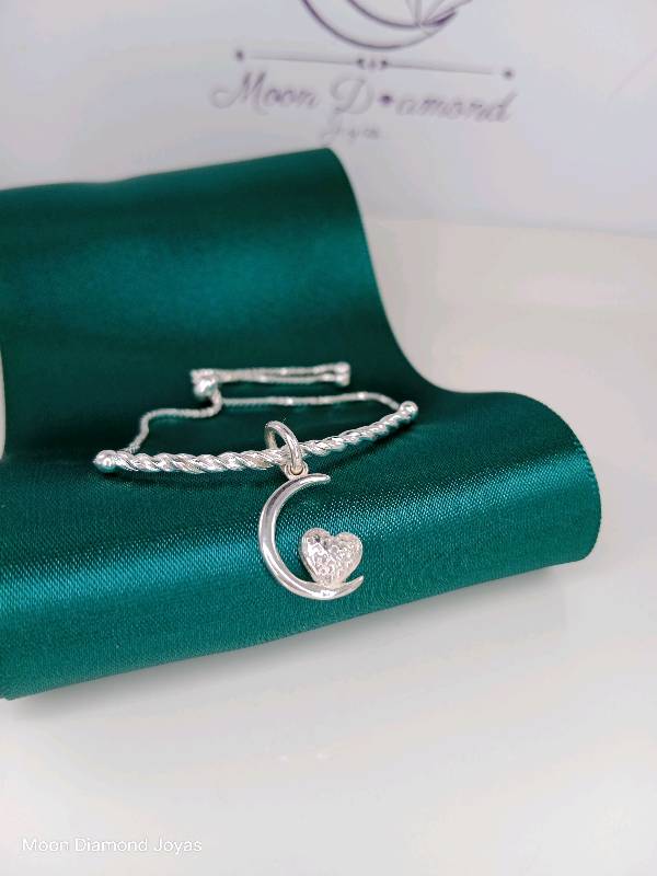 Pulsera Corazón en Luna 💚🌙