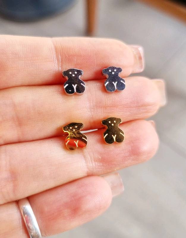 Aretes de Acero Plateado/Dorado con Seguro de Mariposa