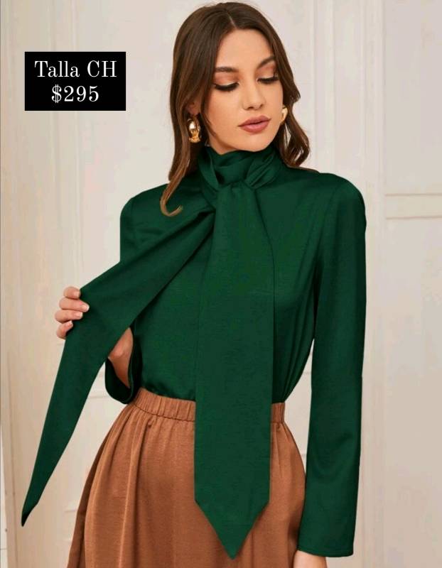 Blusa elegante verde listón cuello