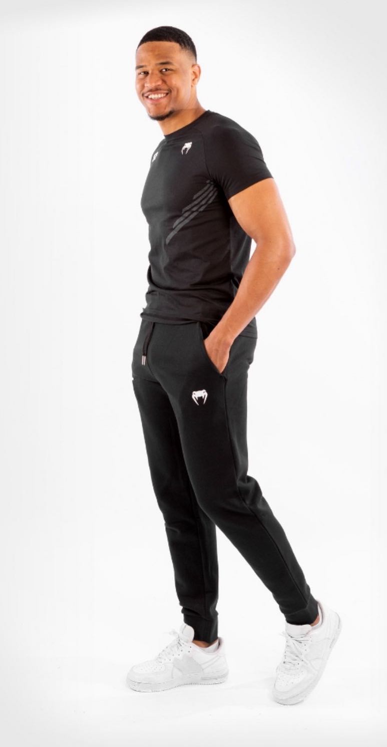 T-shirt ufc wekken