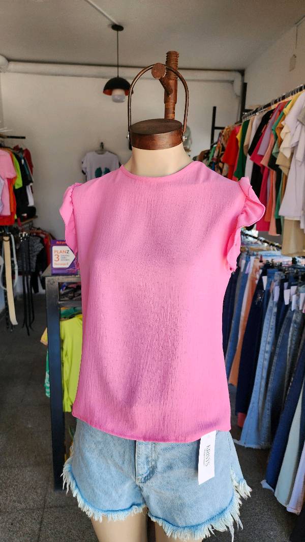 Blusa con vuelos 