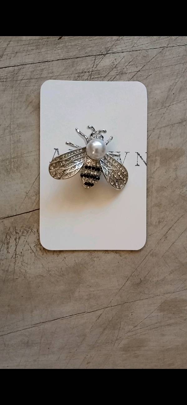 Prendedor Abeja perla Plateado 