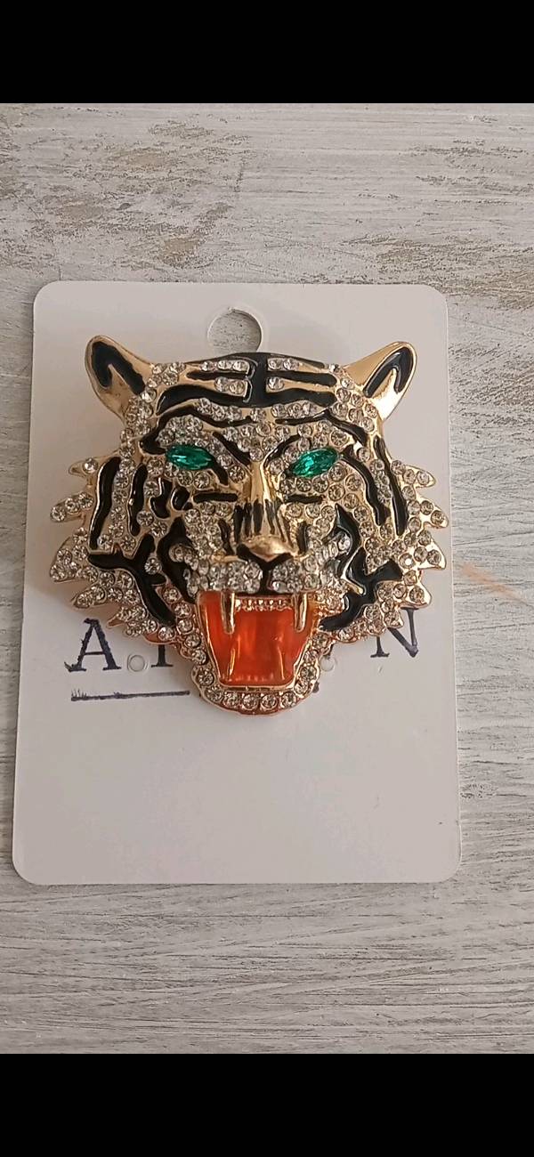 Prendedor Leon