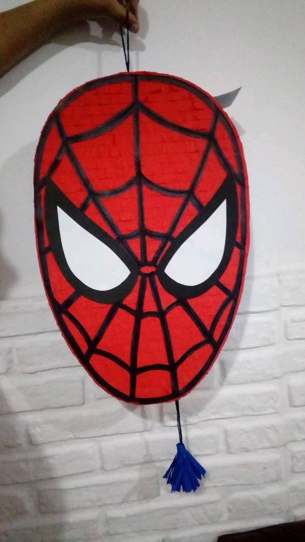 Piñata de spiderman en Castelar