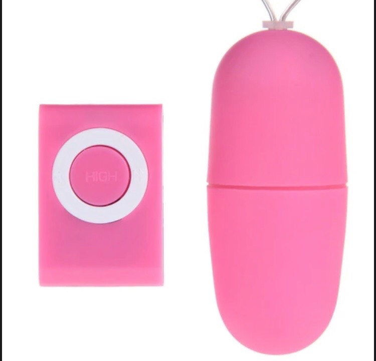 lipstick, iPod, punching_bag