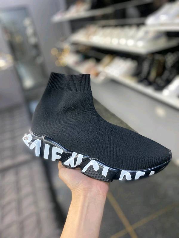 Balenciaga botin discount
