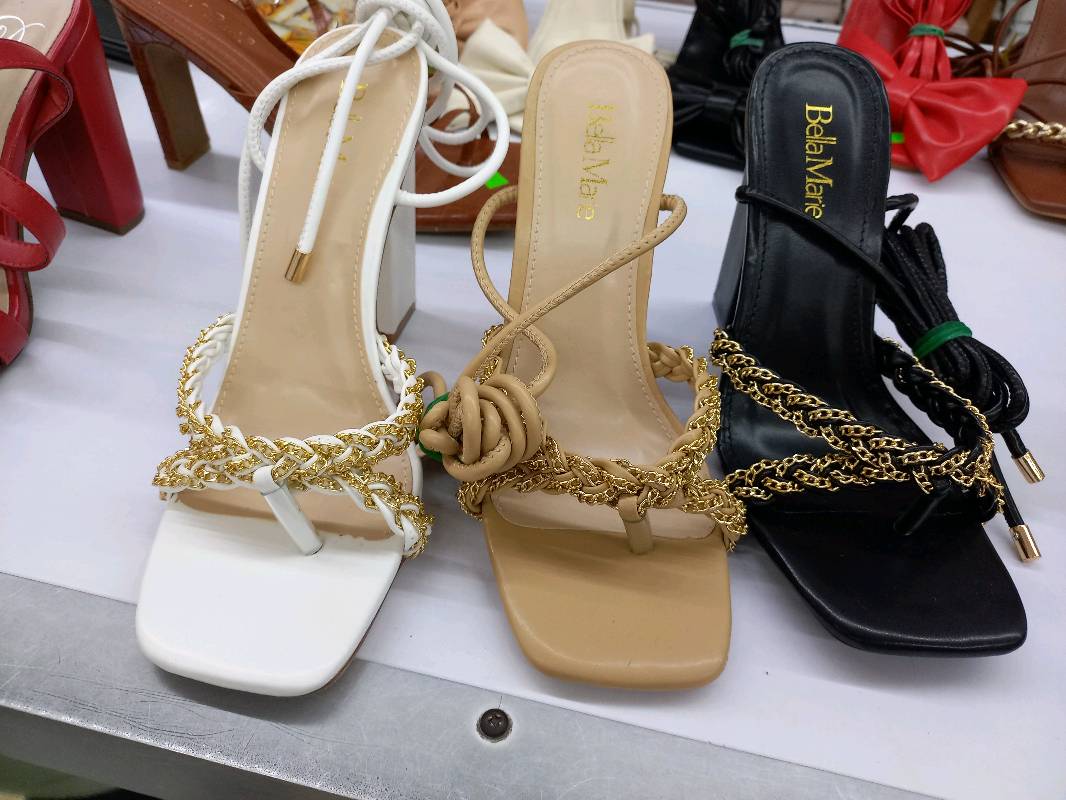 Venta de zapatillas en san sales juan
