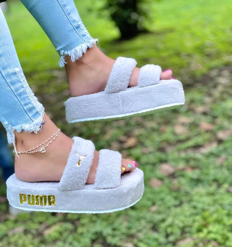 Sandalias pantuflas 2025