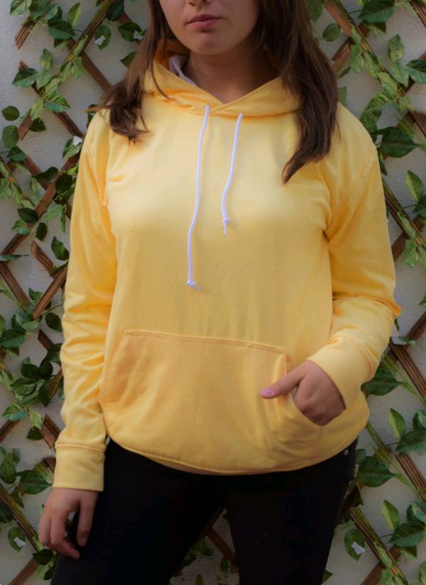 Buzo amarillo pastel best sale