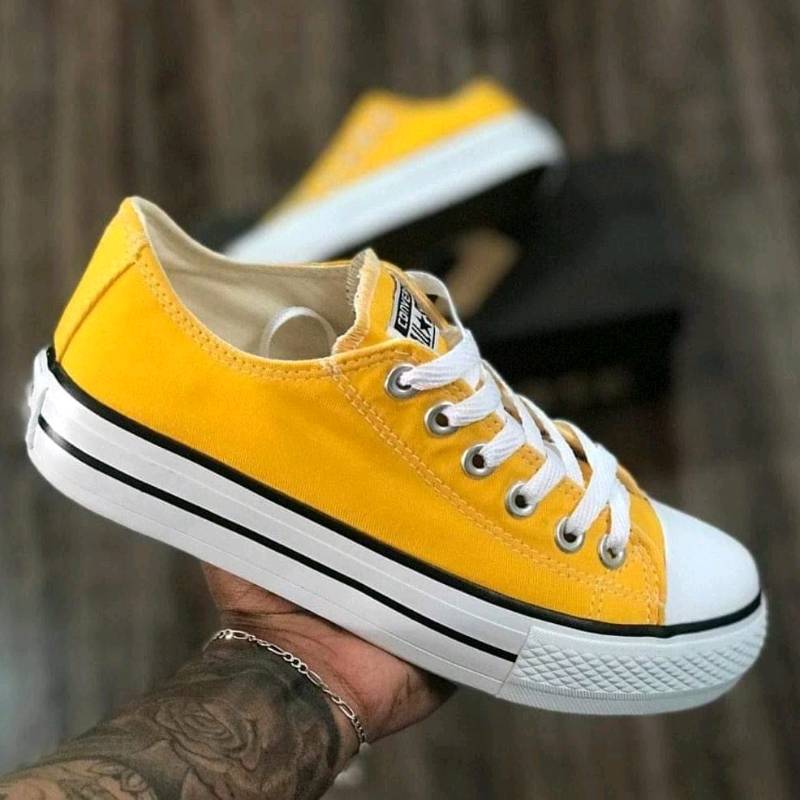 Converse montevideo store