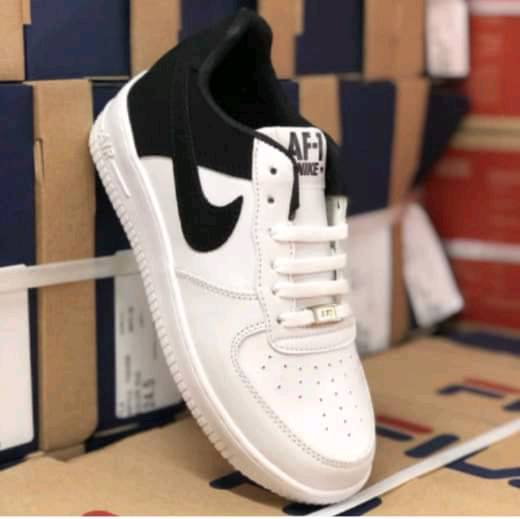 Air force one hot sale negro con blanco