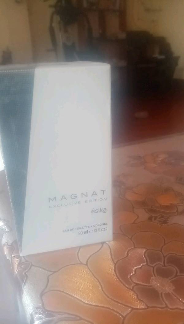 Colonia magnat discount
