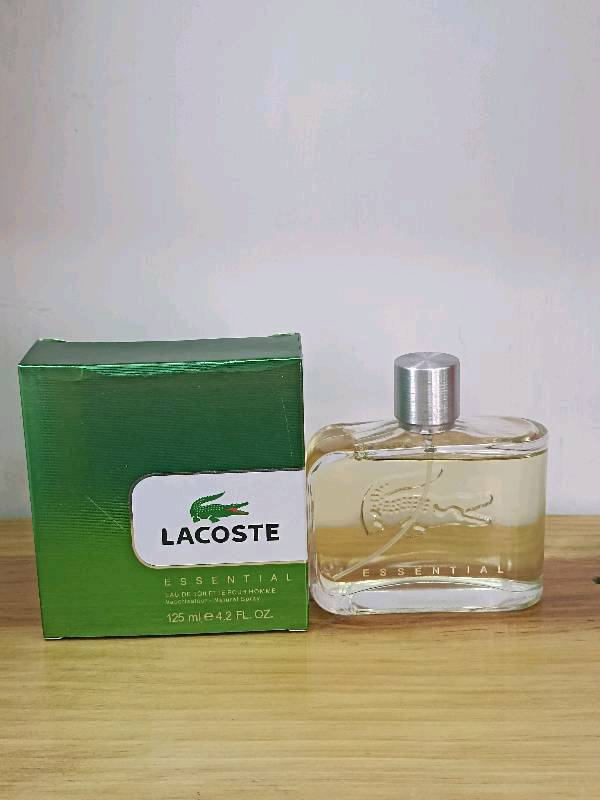 Essential lacoste store precio