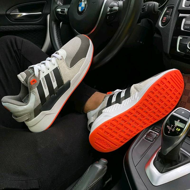 Tenis triple sales a importados