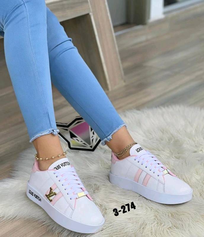Botas para best sale damas deportivas