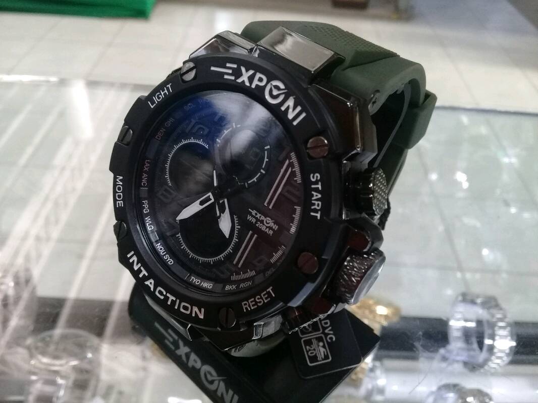 Reloj en Warnes