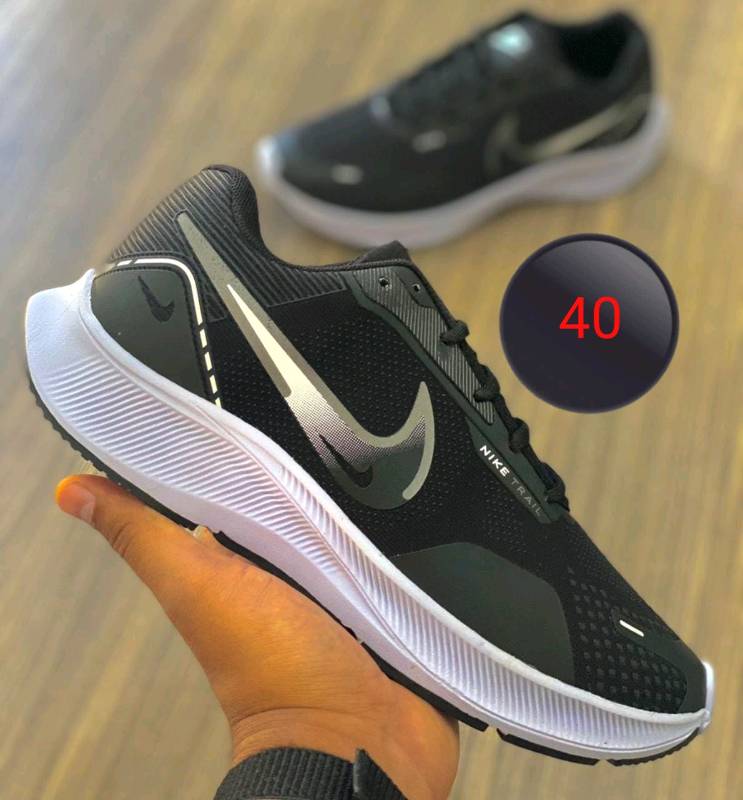 Zapatillas Nike ultra livianas runing