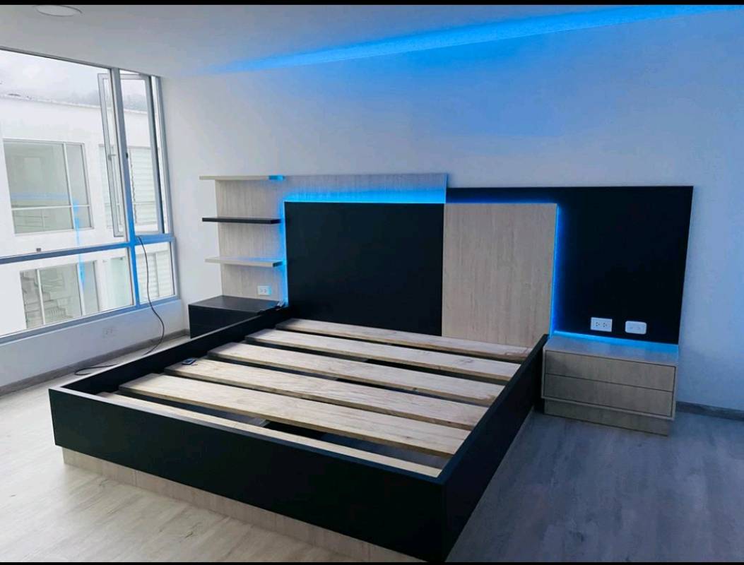 Camas de melamina 3 plazas en Quito