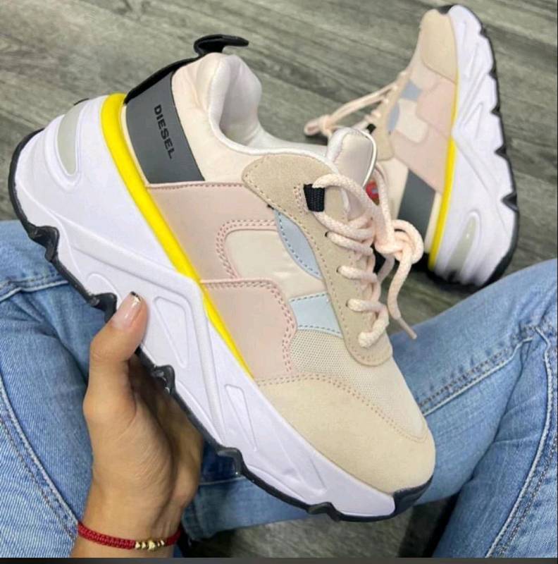 Site hotsell tenis importados