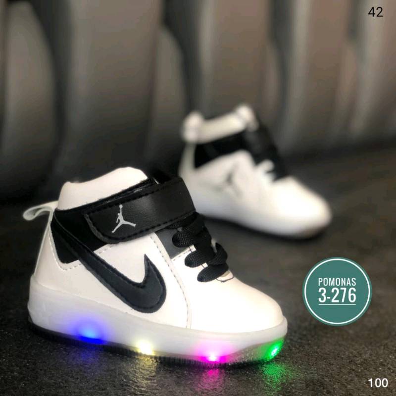 Tenis jordan sales con luces