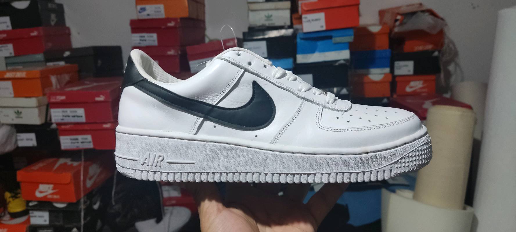 Air force 2025 1 paloma negra