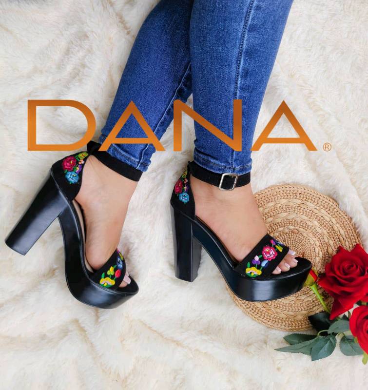 Sandalias estampadas discount
