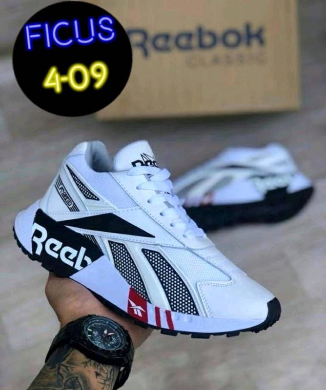 Reebok arequipa store