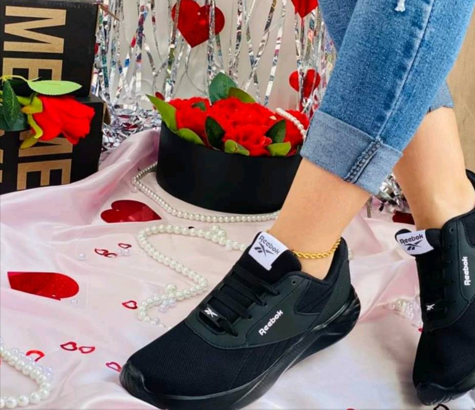 Zapatos reebok sale negro jean