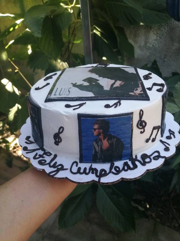 Pastel Luis Miguel en San Salvador