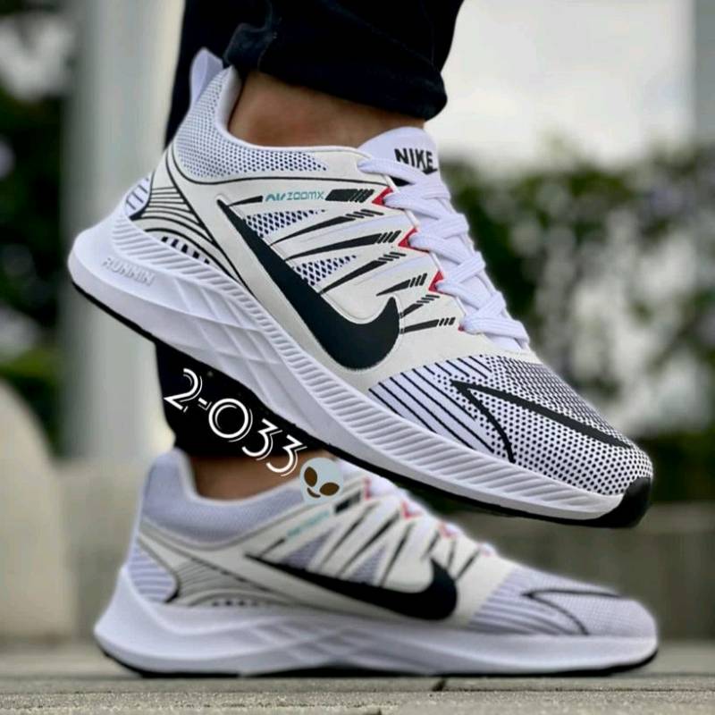 Nike Gomas Blancas 33