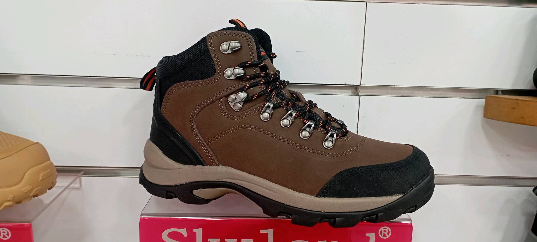 Borcegos mr sales