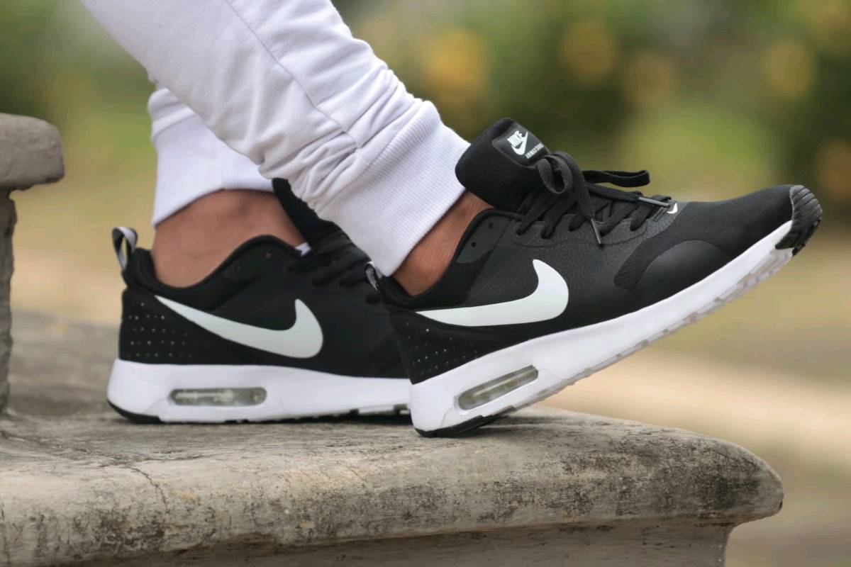 Tabas nike online