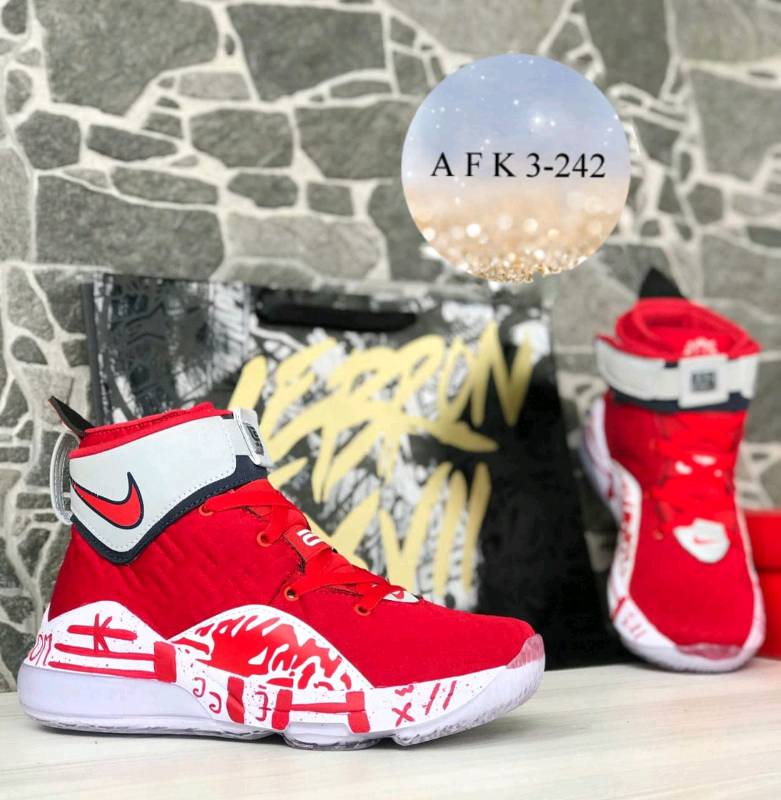 Zapatos lebron de dama shop