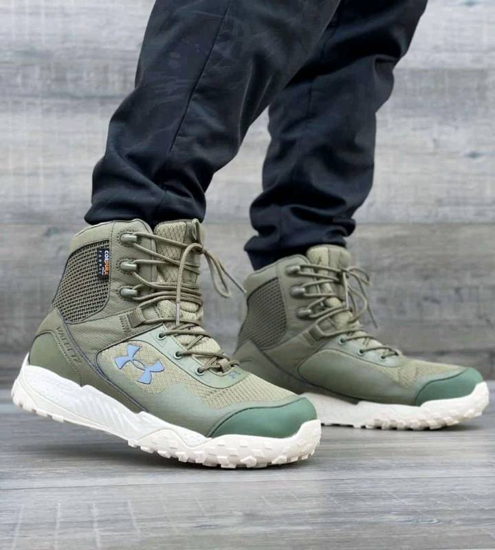 Zapatos under armour 2025 ecuador precio zapatillas