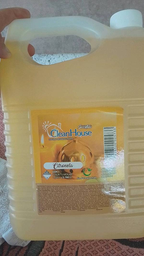 Citronela en San Salvador