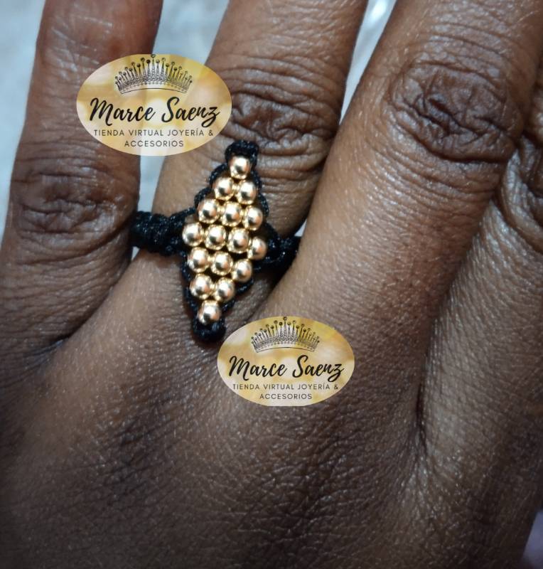 Anillos tejidos de oro store
