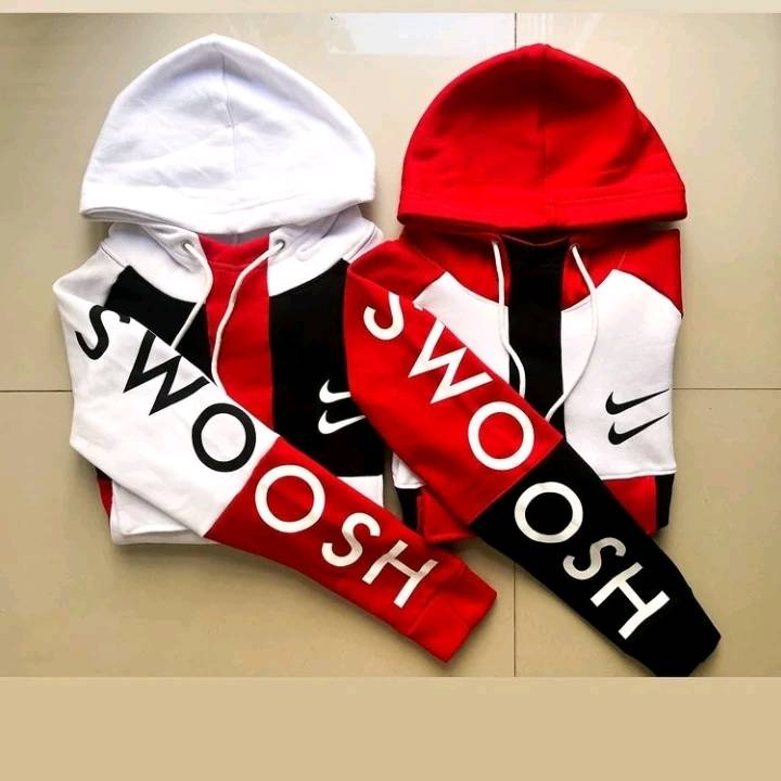 Buzo nike blanco 2025 azul y rojo